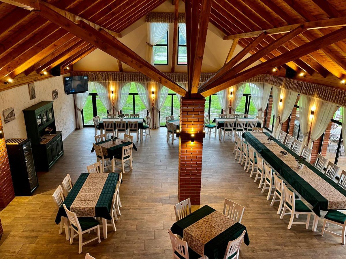 Biotour Camping & Restaurant Ghimeş-Făget Exterior foto