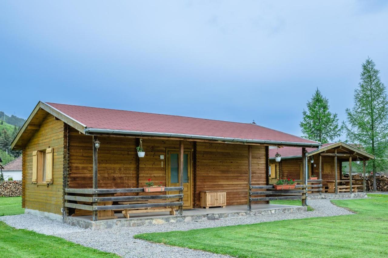 Biotour Camping & Restaurant Ghimeş-Făget Exterior foto